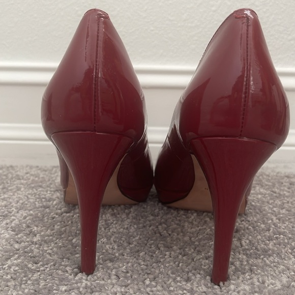 Cole Haan Nike Air Red Patent Leather Closed Toe Pump Shoes Women’s Size 7B - Picture 5 of 11